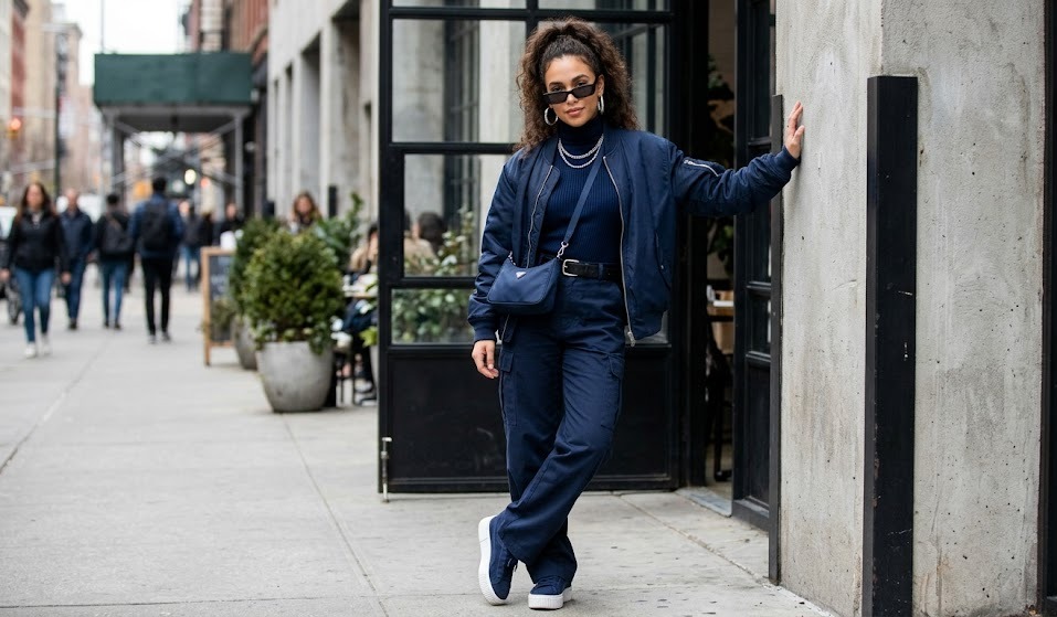 monochrome navy outfit ideas for women first styling look